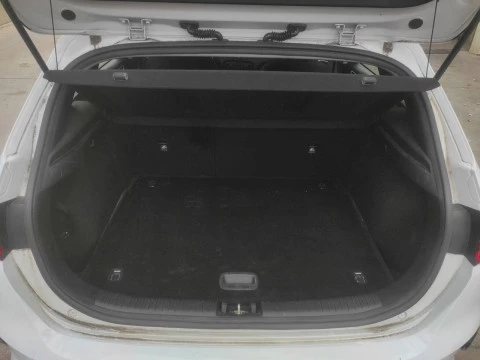 Kia Ceed 1.6 CRDi 100kW (136CV) Drive