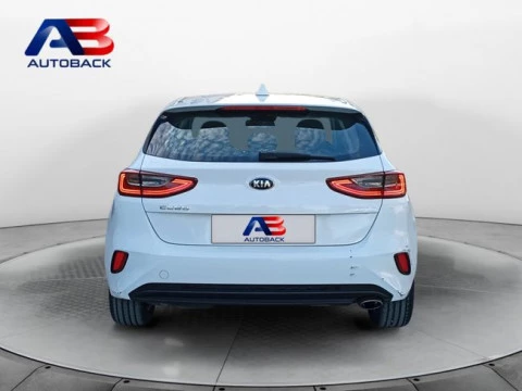 Kia Ceed 1.6 CRDi 100kW (136CV) Drive