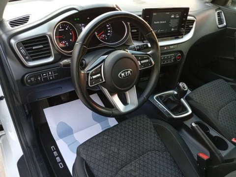 Kia Ceed 1.6 CRDi 100kW (136CV) Drive