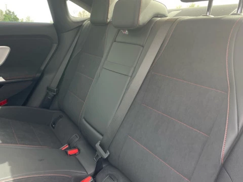 Mercedes-Benz Clase CLA  180 con tecnología híbrida