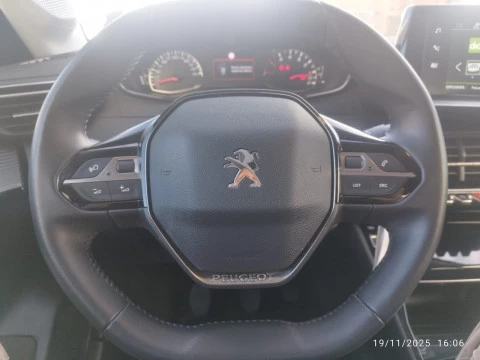 Peugeot 208 PureTech 73kW (100CV) Allure