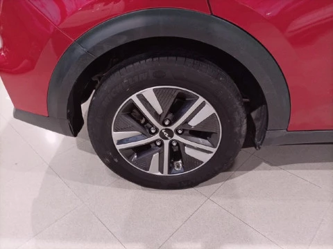 Kia Niro 1.6 GDi HEV 104kW (141CV) Drive