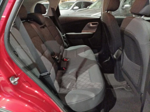 Kia Niro 1.6 GDi HEV 104kW (141CV) Drive