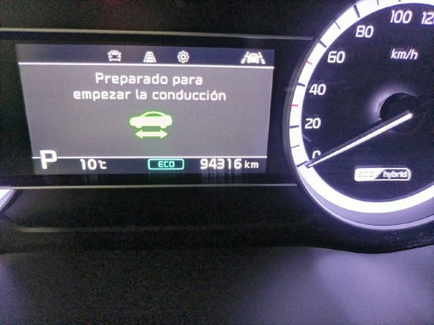 Kia Niro 1.6 GDi HEV 104kW (141CV) Drive