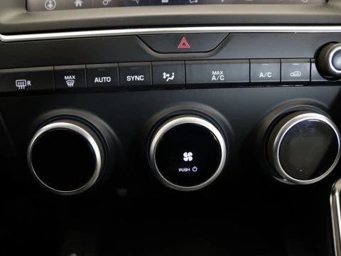 Jaguar E-PACE 2.0 D 110KW S AUTO 4WD 5P