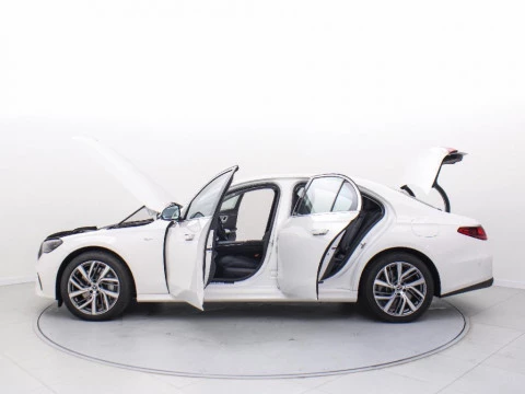 Mercedes-Benz Clase E 2.0 E 300 DE PHEV AUTO 313 4P