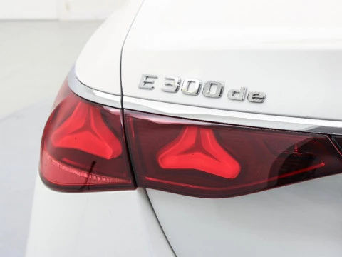 Mercedes-Benz Clase E 2.0 E 300 DE PHEV AUTO 313 4P