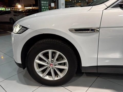 Jaguar F-Pace 2.0 I4D PRESTIGE AT AWD 180