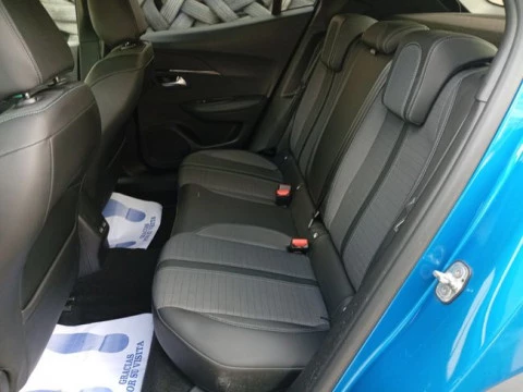 Peugeot 2008 Allure Pack BlueHDI 130 S&S EAT8