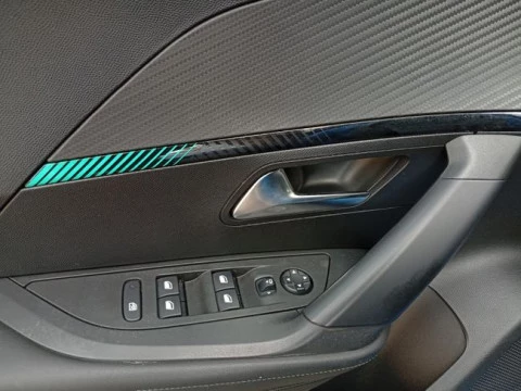 Peugeot 2008 Allure Pack BlueHDI 130 S&S EAT8