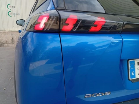Peugeot 2008 Allure Pack BlueHDI 130 S&S EAT8