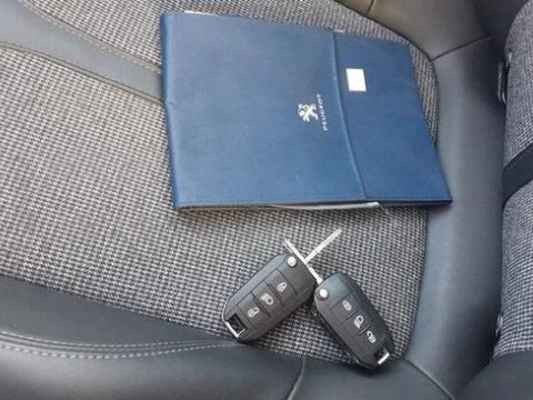 Peugeot 3008 1.5 BlueHDi 96kW (130CV) S&S Allure EAT8