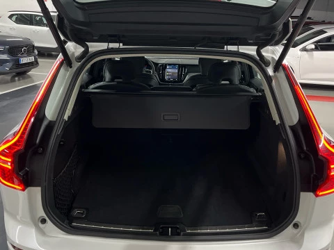 Volvo XC60 XC60 Plus, B5 AWD Mild Hybrid, Gasolina, Dark