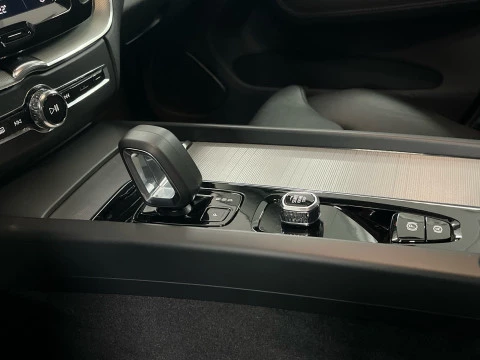 Volvo XC60 XC60 Plus, B5 AWD Mild Hybrid, Gasolina, Dark