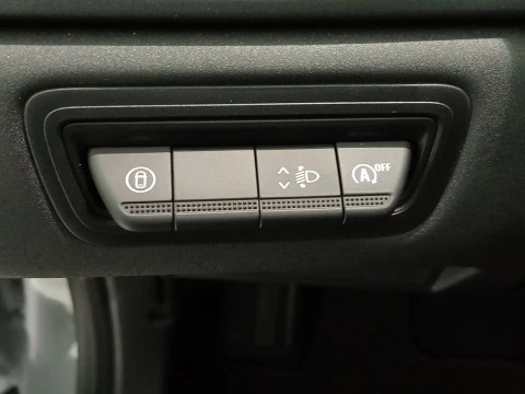 Renault Captur   TCe Techno 67kW
