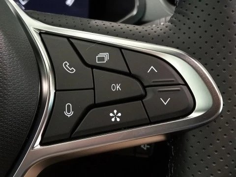 Renault Captur   TCe Techno 67kW