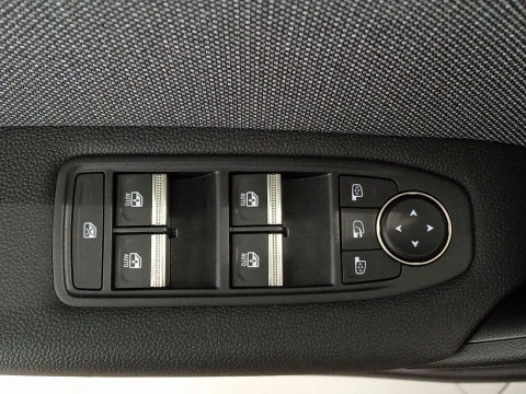 Renault Captur   TCe Techno 67kW