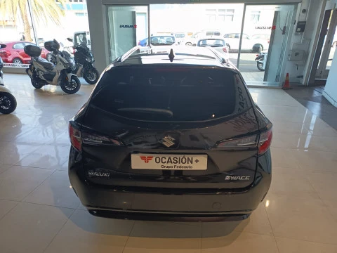 Suzuki Swace 1.8 GLE Hybrid