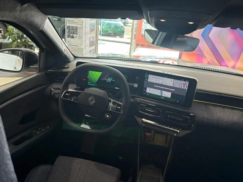Renault 4 E-Tech Techno 110kW (150CV) Autonomía Confort