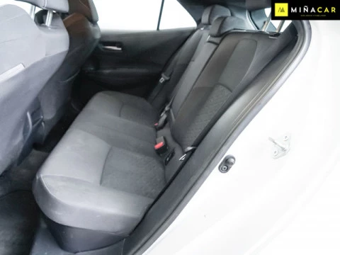 Toyota Corolla 1.8 125 Hibrido Active Tech E-CVT 90 kW (122 CV)