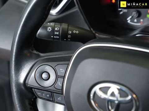 Toyota Corolla 1.8 125 Hibrido Active Tech E-CVT 90 kW (122 CV)