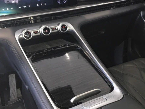 Omoda 9 Omoda T22 PHEV Premium