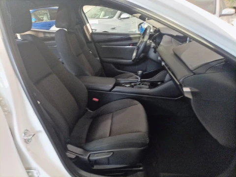 Mazda3 2.5L E-SKY G MHEV 103kW Prime-line