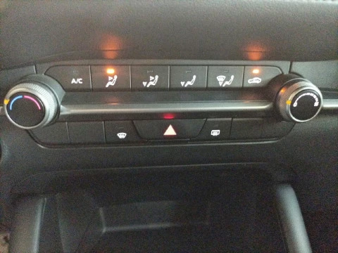 Mazda3 2.5L E-SKY G MHEV 103kW Prime-line