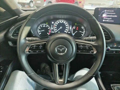 Mazda3 2.5L E-SKY G MHEV 103kW Prime-line