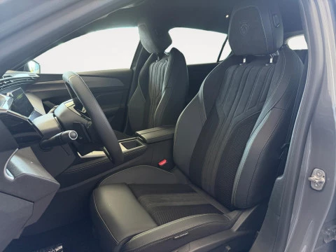 Peugeot 308 5P GT Exclusive Hybrid MHEV 145 e-DCS6
