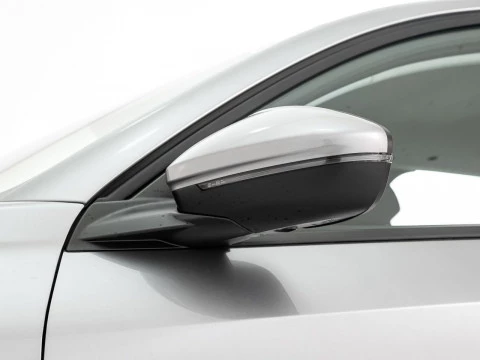 Peugeot e-208 Electrico Allure Pack