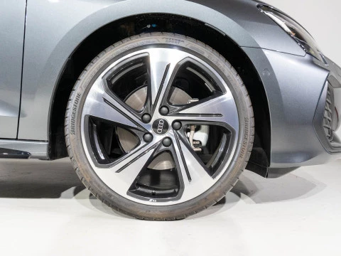 Audi A3 Sedan S line 35 TFSI 110kW S tronic