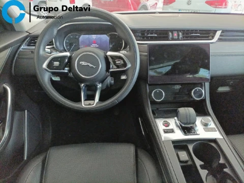 Jaguar F-Pace 2.0D I4 204PS AWD Auto MHEV Standard S