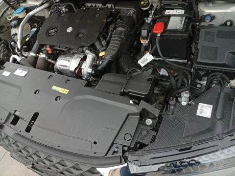 DS 4 BlueHDi 130 auto BASTILLE +