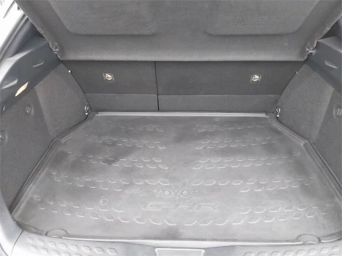 Toyota C-HR 5P Advance 180H e-CVT