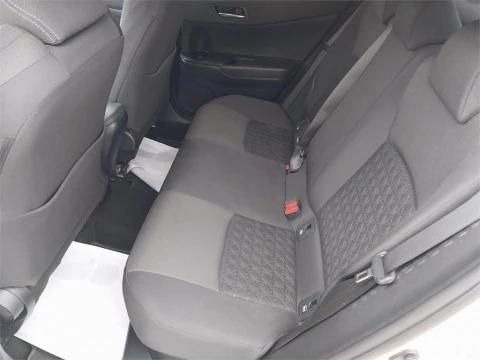 Toyota C-HR 5P Advance 180H e-CVT