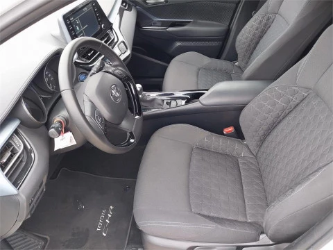 Toyota C-HR 5P Advance 180H e-CVT