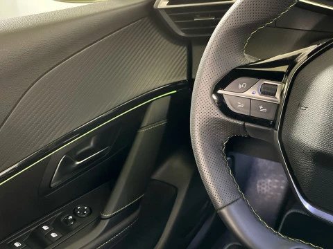 Peugeot e-208 GT Eléctrico 156 (115 Kw)