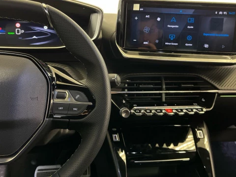 Peugeot e-208 GT Eléctrico 156 (115 Kw)