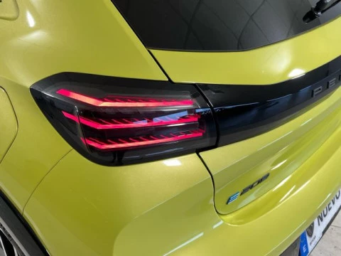 Peugeot e-208 GT Eléctrico 156 (115 Kw)