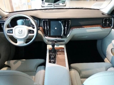 Volvo V60 2.0 D4 INSCRIPTION AUTO 190 5P
