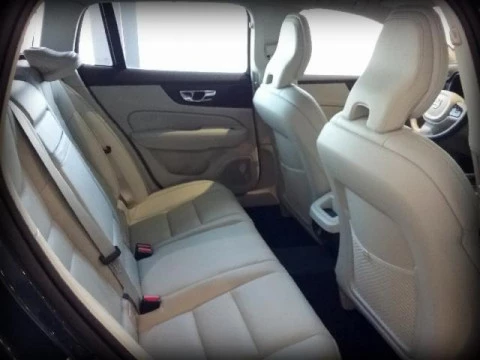 Volvo V60 2.0 D4 INSCRIPTION AUTO 190 5P