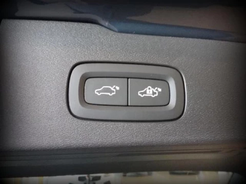 Volvo V60 2.0 D4 INSCRIPTION AUTO 190 5P