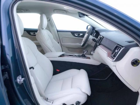 Volvo V60 2.0 D4 INSCRIPTION AUTO 190 5P