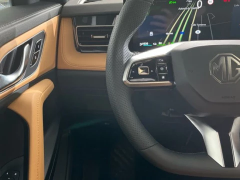 MG HS 1.5T PLUG IN HYBRID LUXURY