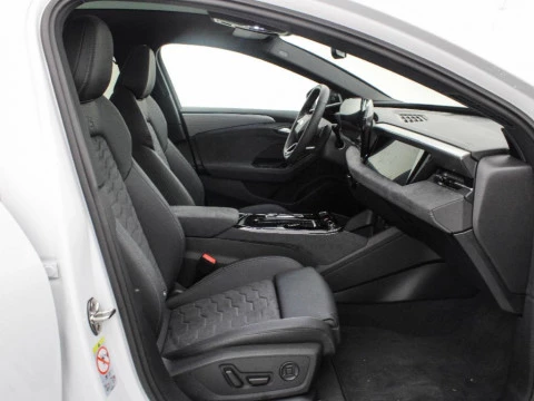 Audi A6 BEV 83KWH AVANT BLACK LINE 326 5P