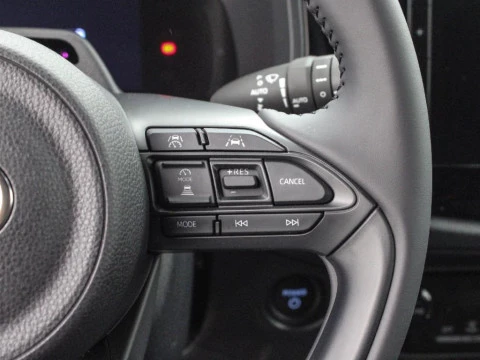 Toyota Aygo X Cross 1.5 VVT-I HYBRID PLAY 116 5P