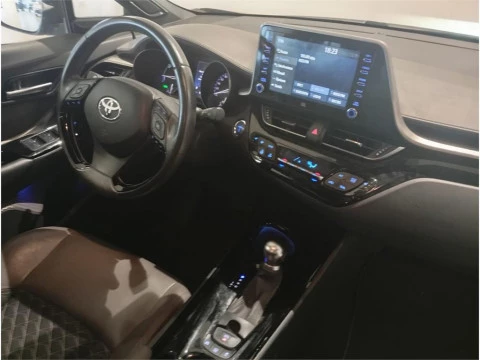 Toyota C-HR 5P STYLE 180H e-CVT