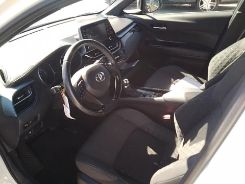 Toyota C-HR 2.0 180H Advance