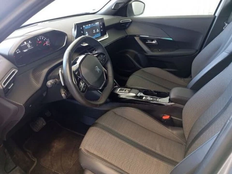 Peugeot 2008 Allure BlueHDI 130 S&S EAT8